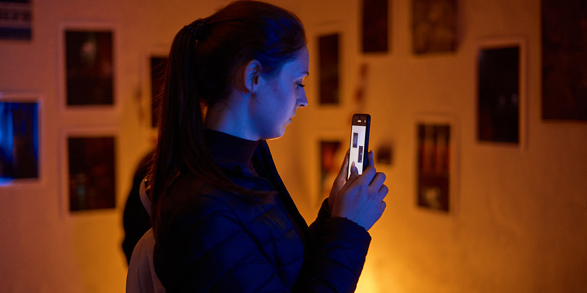 Коллаборация уличного художника и стрит-арт фотографа — выставка «Мимо»