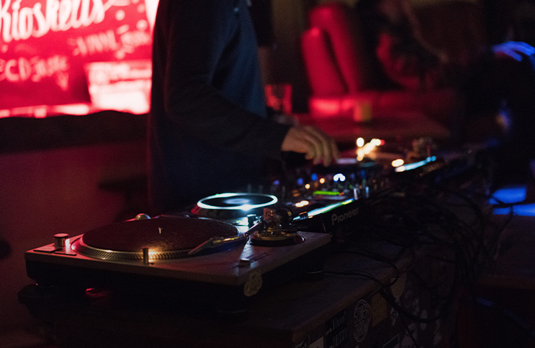 Без дискотек, но с концертами. Как владимирцы будут развлекаться в декабре?