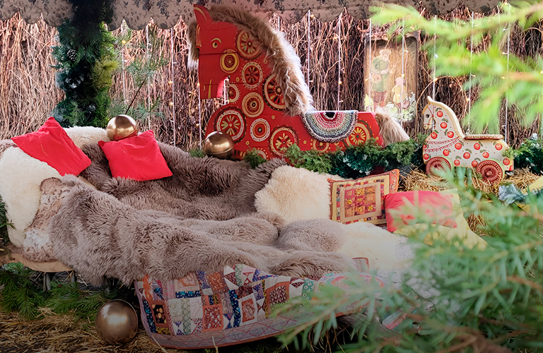 Огненный скакун и конь в яблоках отельера Елены Маньенан и другие  символы наступающего года Лошади