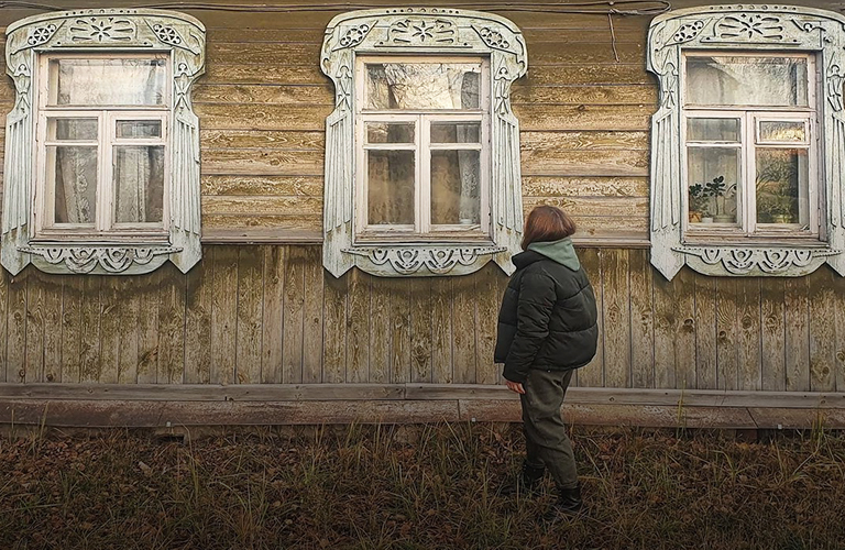 О чем молчат наличники? Трио владимирцев анализирует тайные знаки городских улиц