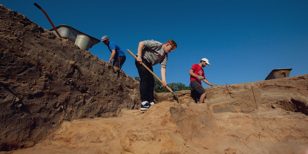 Какие раскопки ожидают археологов в этом сезоне и что ценного они нашли в прошлом?
