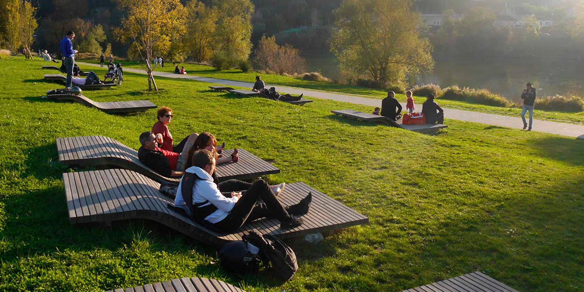 Каким будет парк у ДТЮ, что происходит в «Добросельском» и как дела у «Дружбы»