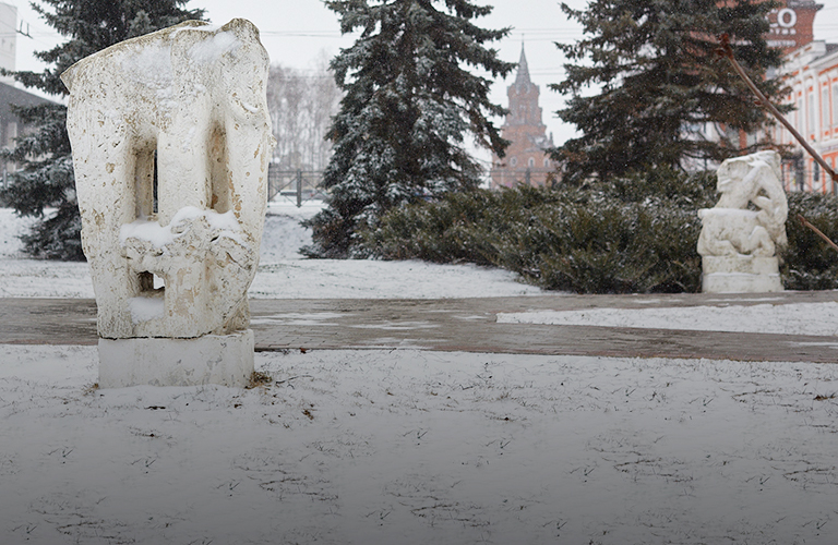 Тайна белокаменных скульптур: что символизируют созданные 30 лет назад композиции?