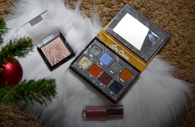 На все случаи ночи: три новогодних макияжа без помощи визажиста