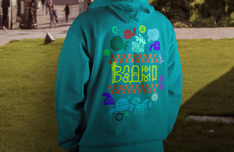 Патриотичные перчатки и бижутерия. 8 вариантов городского бренда