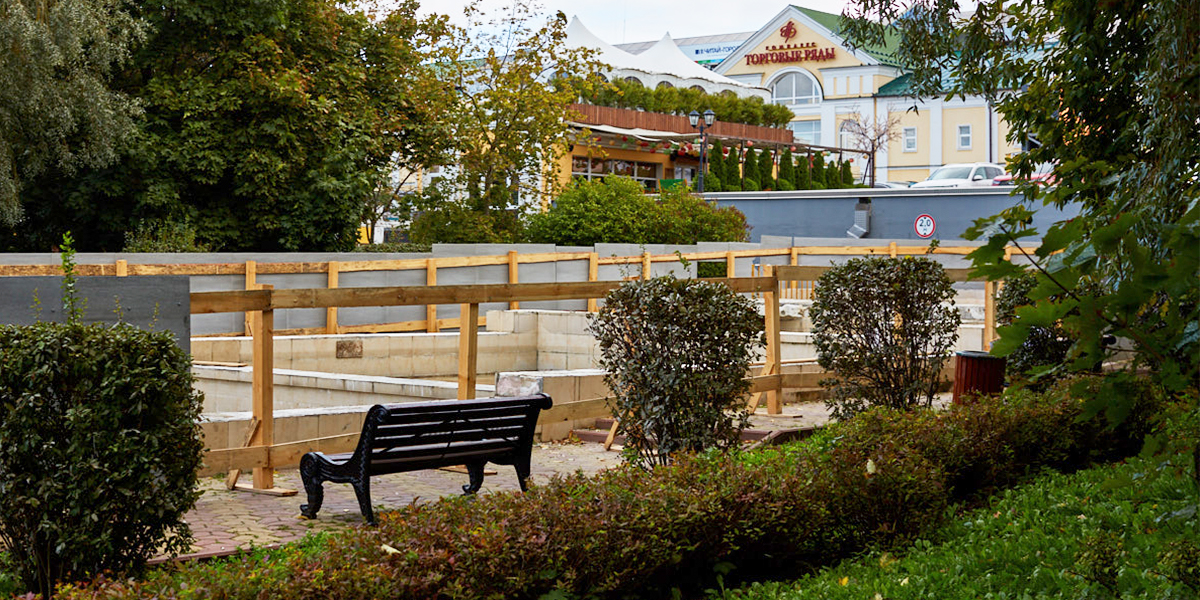 Забьет ли каскад в Комсомольском сквере: какие городские фонтаны готовят к запуску