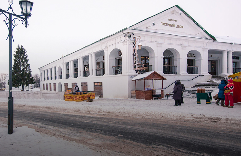 Мнение людей о вывесках, разработанных студией Артемия Лебедева к тысячелетию Суздаля