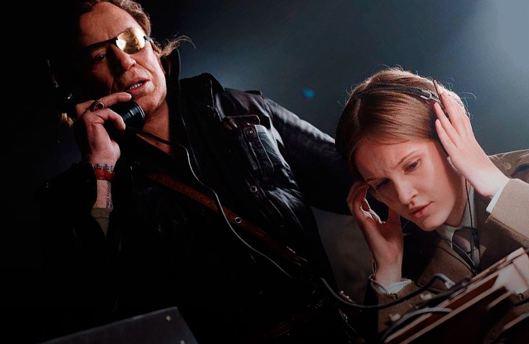 Снимается с Микки Рурком и отдыхает с Евой Лонгория. Будни блогера из Коврова с 1,5 млн подписчиков