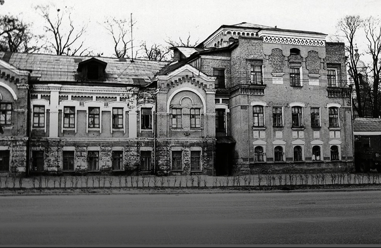 Из крепостных - в меценаты. Семейный бизнес владимирских купцов Муравкиных