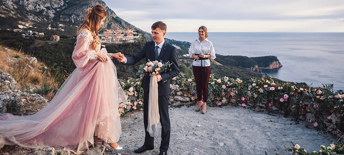 Владимирская ведущая за 10 дней провела свадьбы в 7 странах