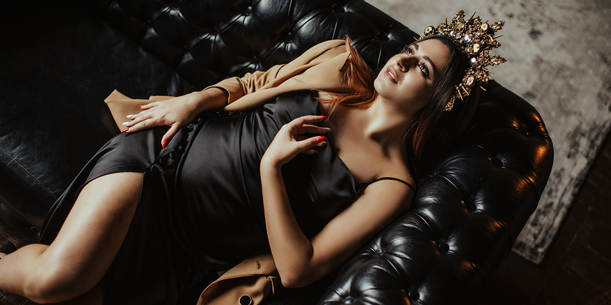 Авторские украшения на царицах и богинях в проекте Ольги Сморжанюк