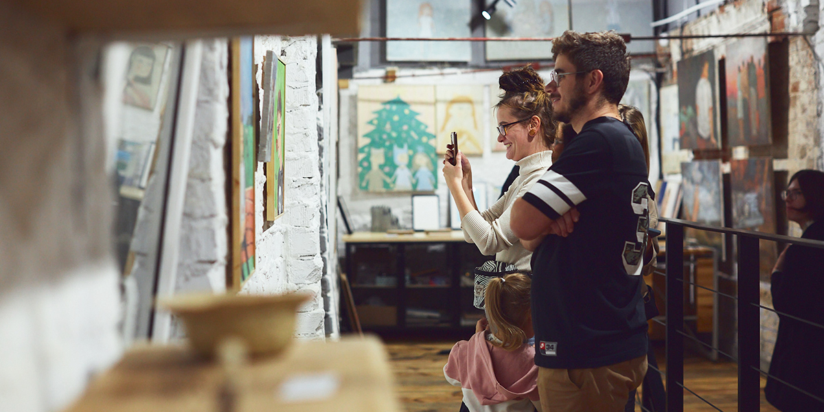 Бытовая романтика и чилл без смысловой нагрузки. «Зоны отдыха» во Владимире