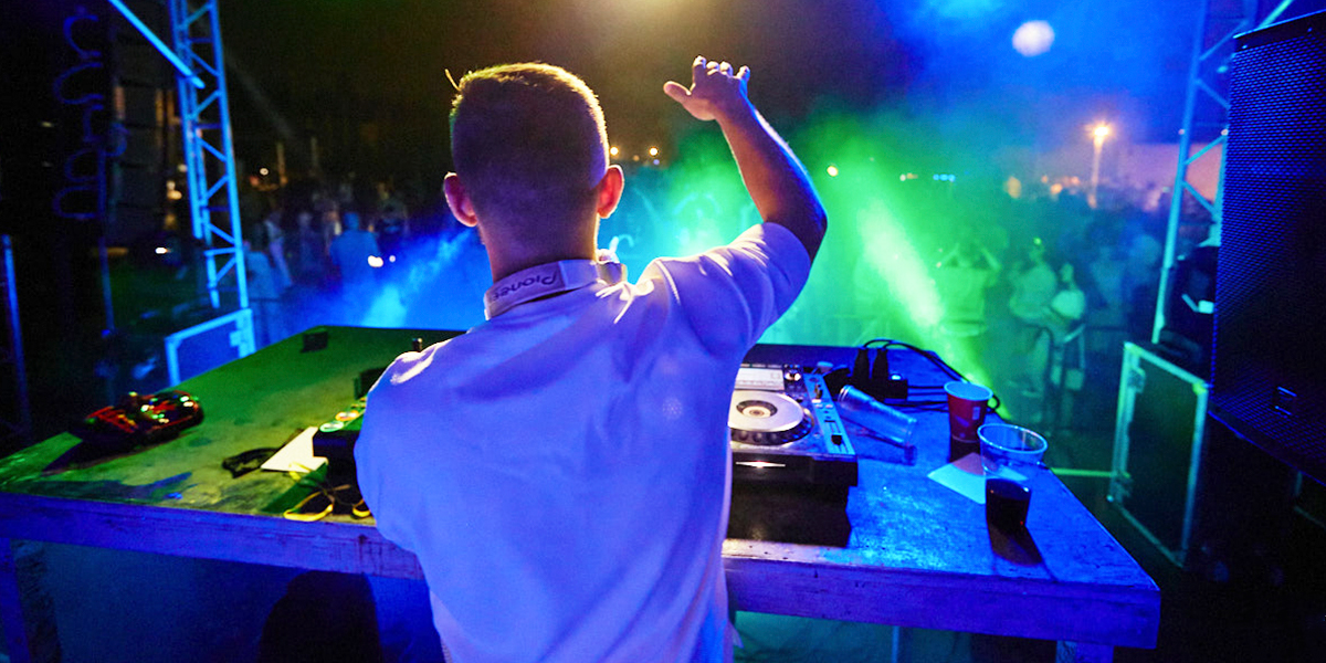 От рейва в лесу до слета караванеров: главные фестивали этого лета во Владимирской области