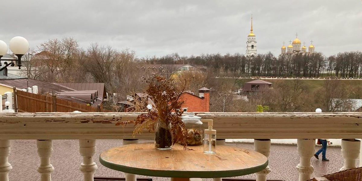 Аркадий Гершман выбрал во Владимире лучшее кафе и изучил местные сувениры