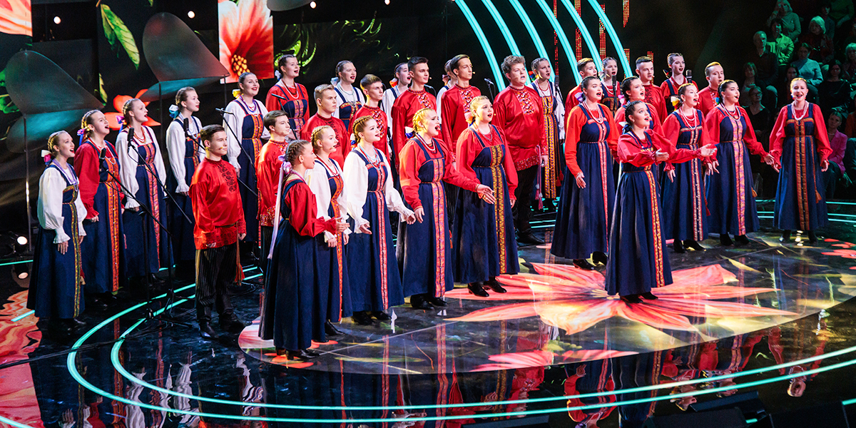 «Слезы градом!» Сергей Лазарев и другие звезды о выступлении владимирского хора