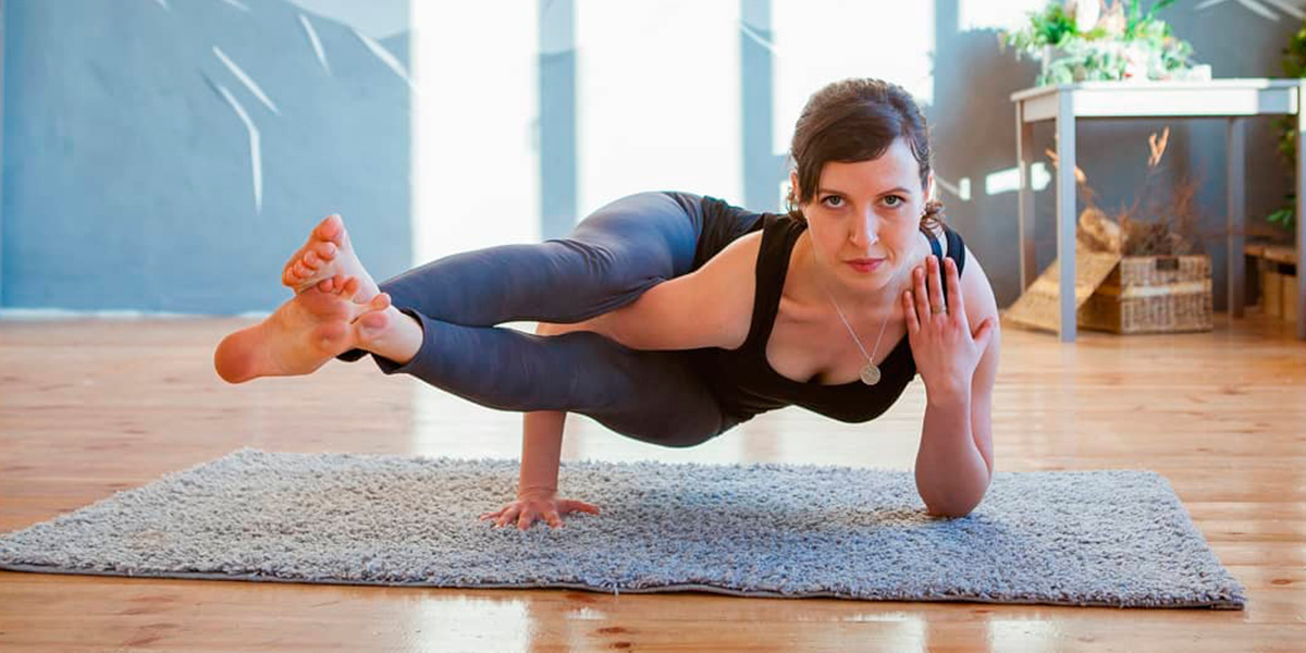 «Всем вакуум»: популярное упражнение стало утренним ритуалом горожанок