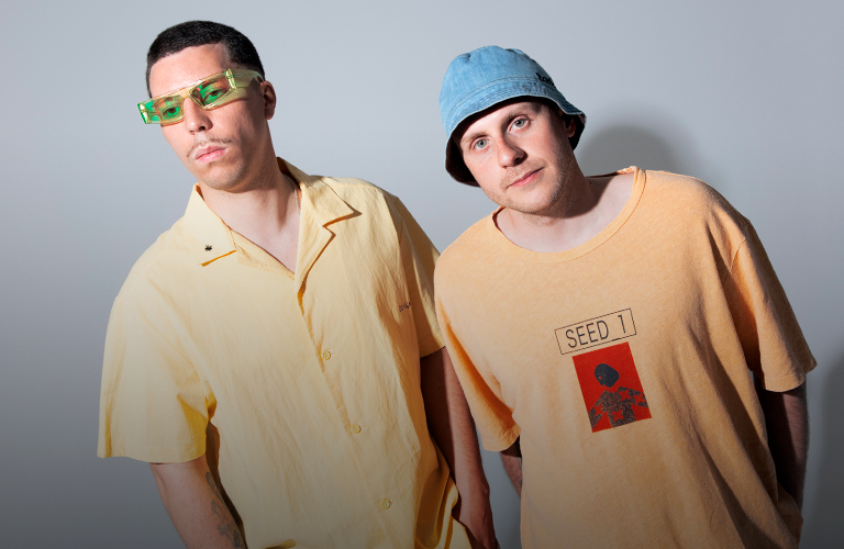 Кольчугинские парни, уже читавшие рэп с Витей из «АК-47», записали новый трек со Смоки Мо