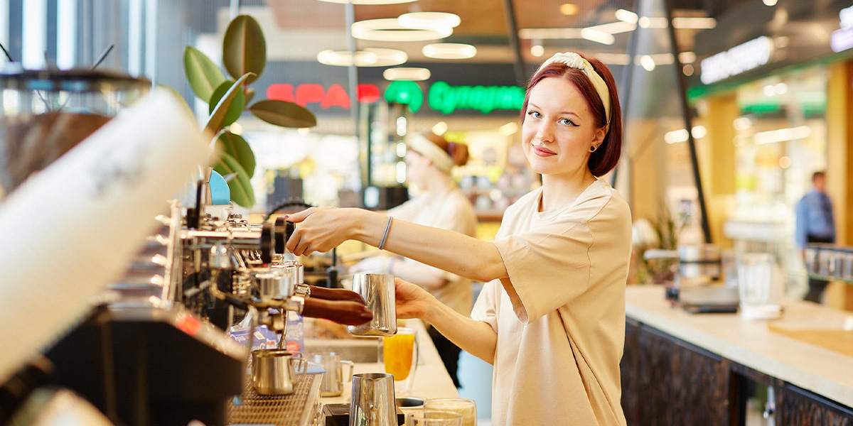 Быстрый завтрак в «Лицах» — авторских кофейнях, где бариста знают вас в лицо