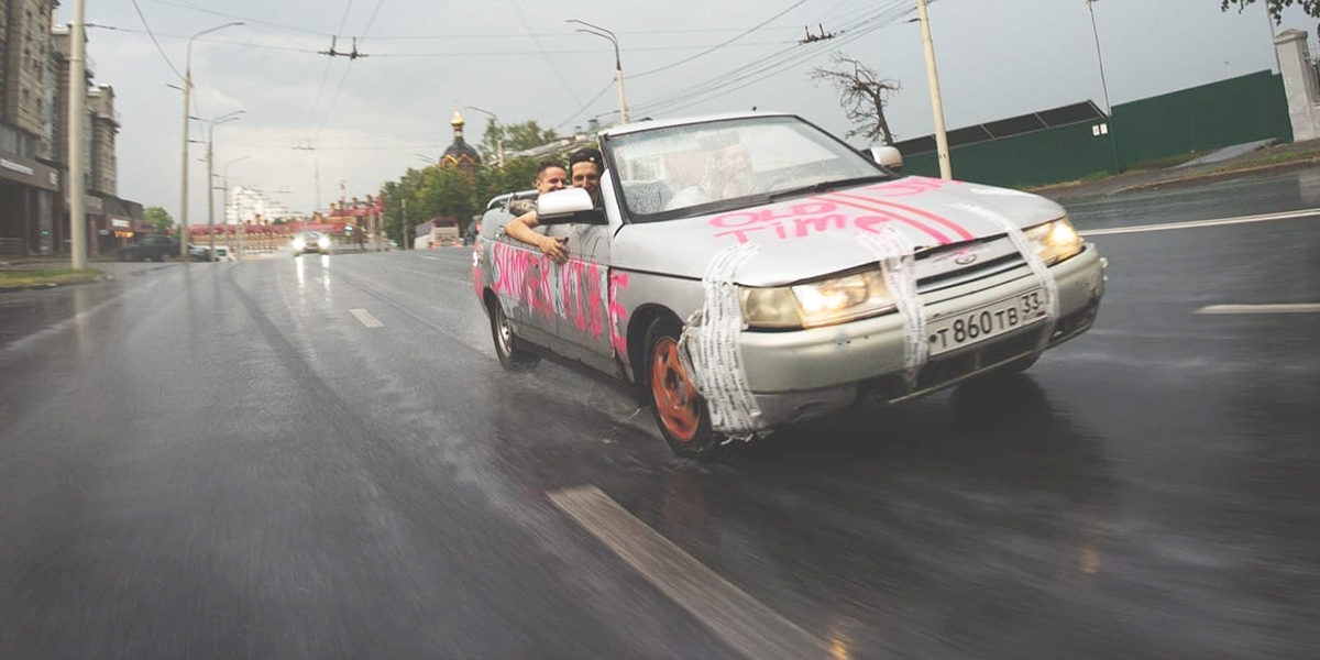 Кабриолет на скотче: по улицам Владимира ездит вазовская «десятка» с отпиленной крышей