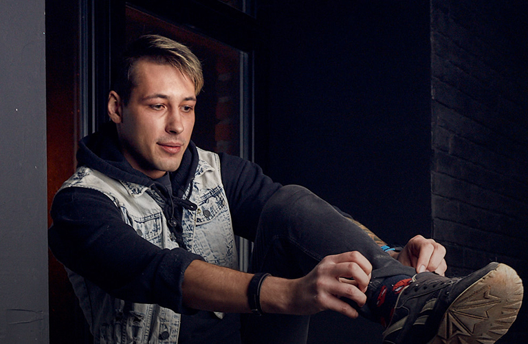 Имидж раздолбая: аромат Trussardi, скейтерская кепка и свадебные кеды