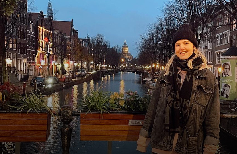 Где владимирцам лучше живется: дома, в Сочи, Калининграде или Амстердаме?