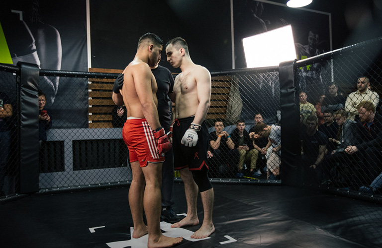 Клетка, бойцы, начали: новый ММА-проект владимирских ютуберов