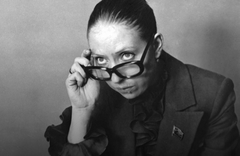 Первый человек в городе. Как Инна Чурикова рассекала по Владимиру на черной «Волге»