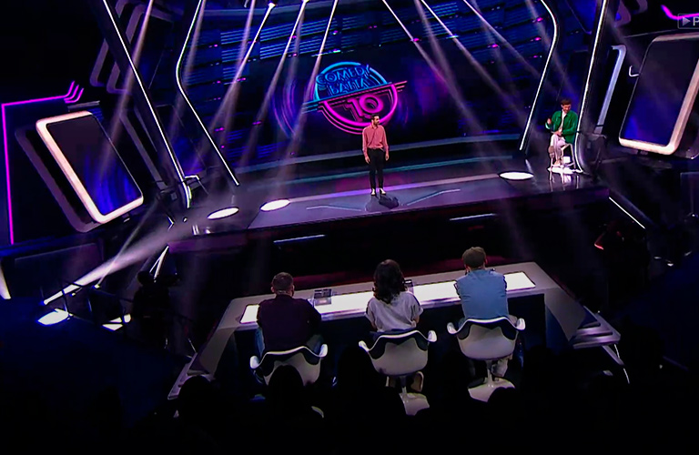 Застенчивый владимирец удивил жюри и вышел в полуфинал «Comedy Баттла»