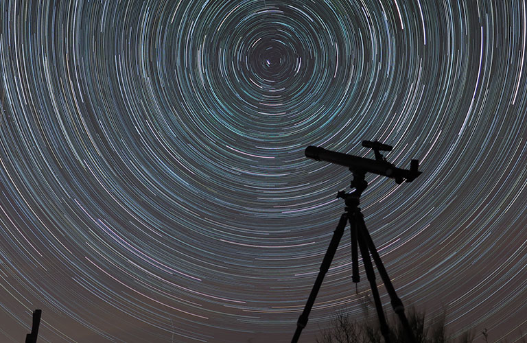 Владимирский инженер, который конструирует телескопы и проводит рок-фестивали