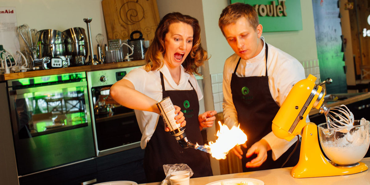 Кулинарный ответ: Сказочно простое в приготовлении пылающее мороженое