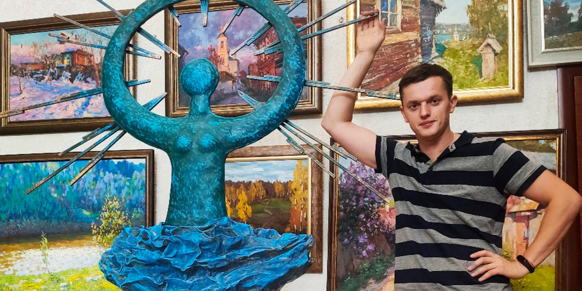 Живописные тела в глине: обнаженные «натурщицы» Михаила Блинова