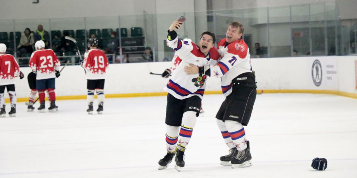 Звёзды сериала «Молодёжка» сыграли в хоккей с владимирской сборной