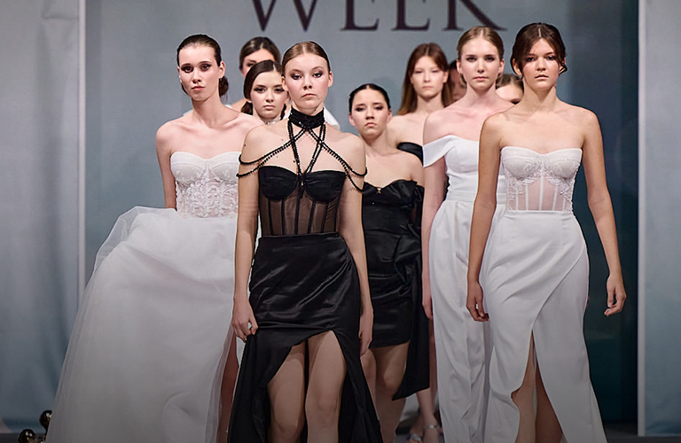 Коллекции российских дизайнеров на ESTET FASHION WEEK представили модели из Владимирской области