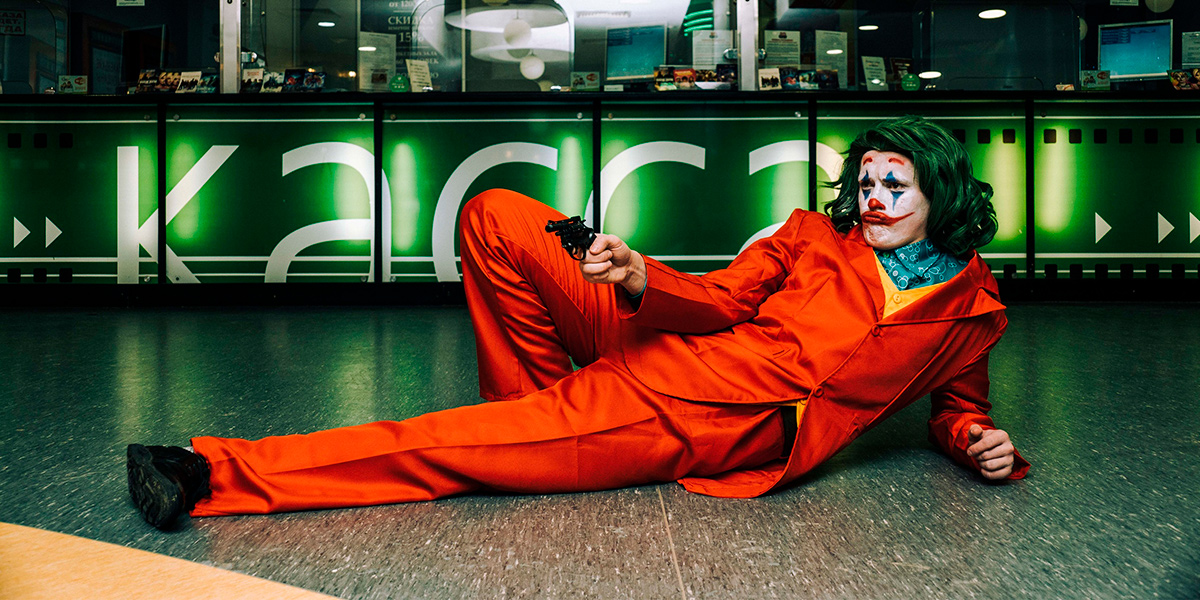 Мастера перевоплощений: владимирские миссис Мейзел, Джокер и Харли Квин