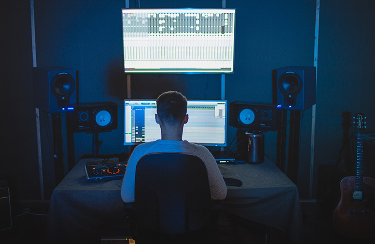 Особенности владимирской звукозаписи: от чужих аранжировок до хитов «Рекорд Оркестра»