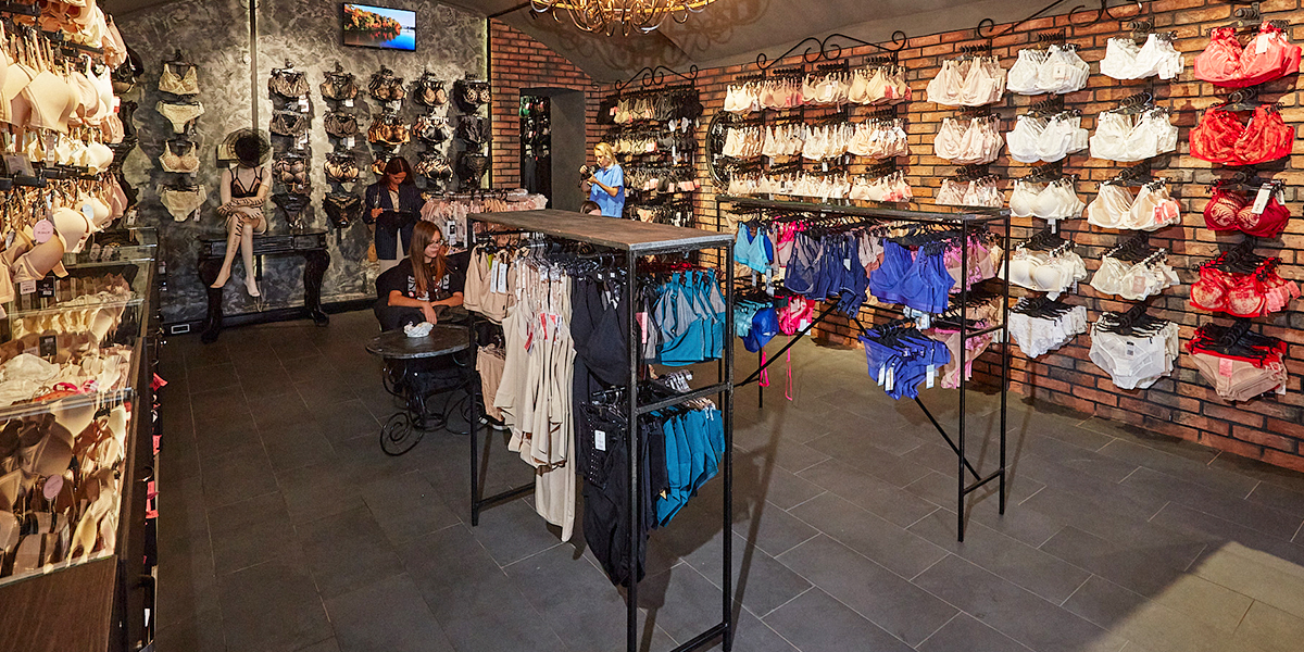 Роскошь готического зала — зашкаливающий уровень эстетики в новой локации салона «Танго»