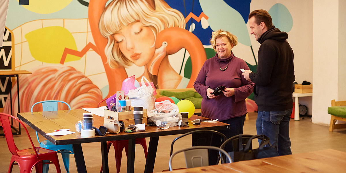 Во Владимире состоялась мусорная арт-терапия от именитой художницы