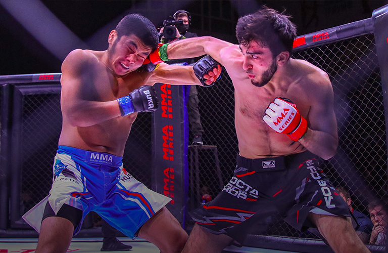 Досрочно, нокаутом! Муромские бойцы одержали яркие победы в ММА Серии