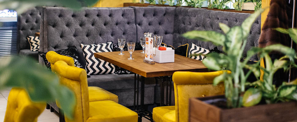 Ужин в саду: Как инста-блогеры для себя “Carlson” открывали