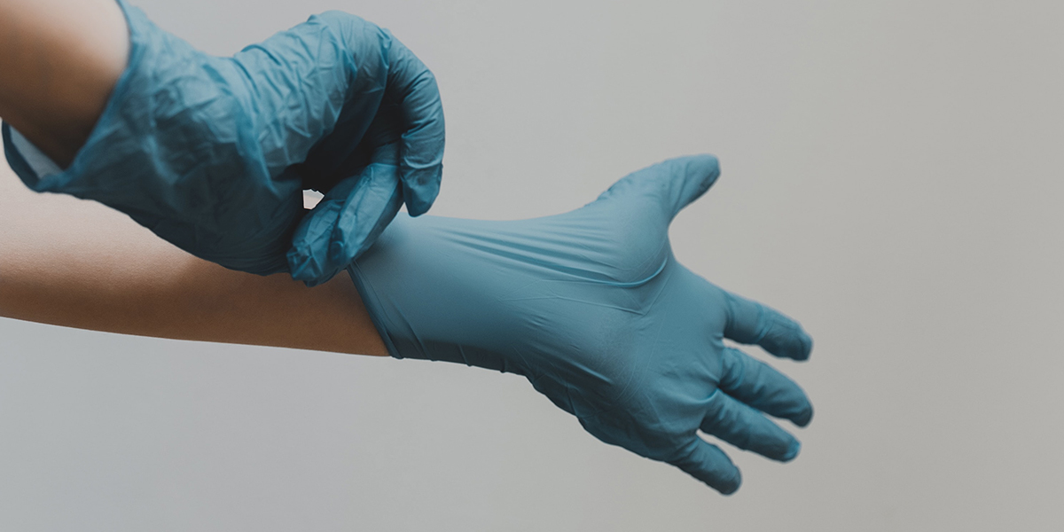 Бывает ли проктологу неловко на приеме и вызывает ли такая работа отвращение?