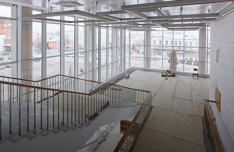 Фоторепортаж из обновленного театра драмы, в реконструкции которого объявлен антракт