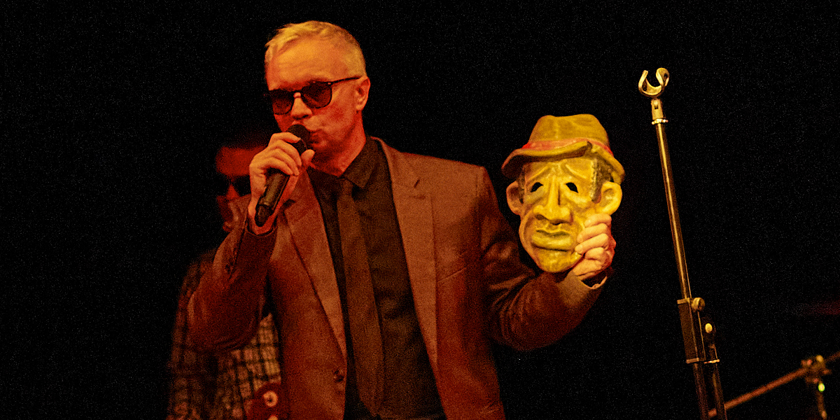 «Такого никто не делает»: абсурдистский квазиспектакль на владимирской сцене