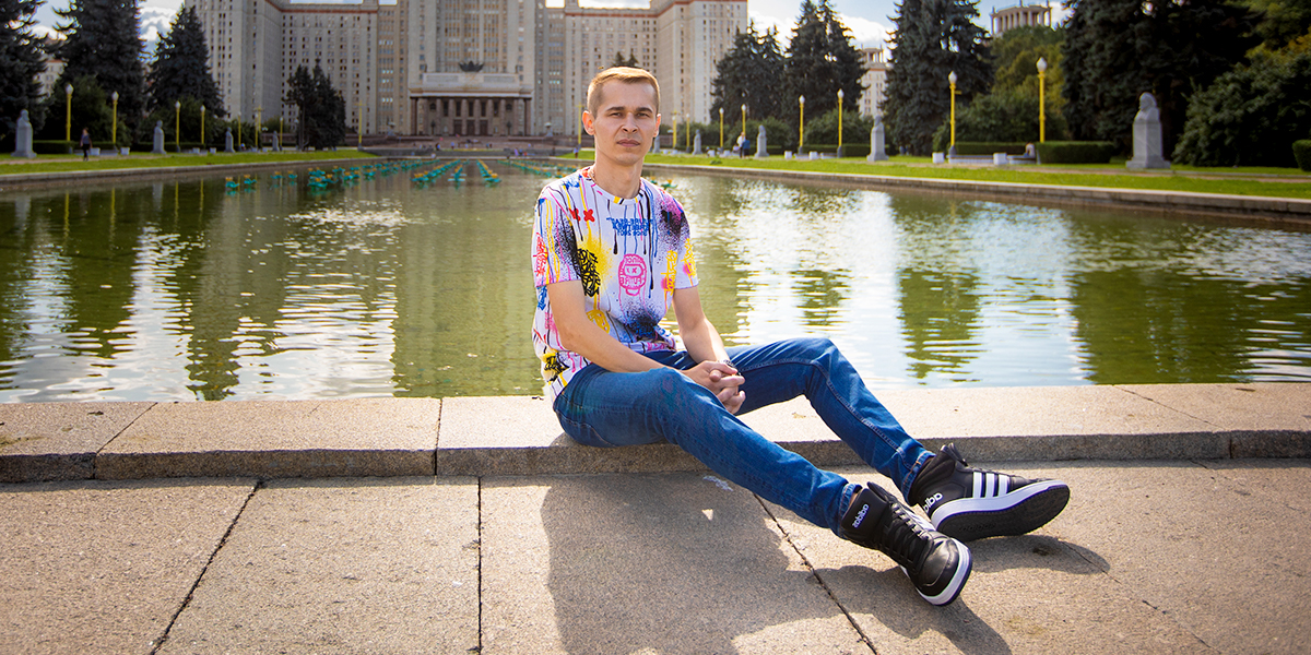 Его песни крутят даже в Израиле. Владимирец подписал контракт со старейшим рекорд-лейблом