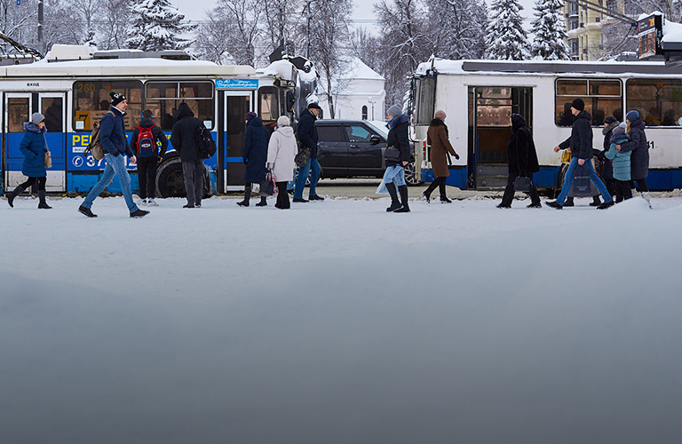В целом дороже, но картой - дешевле. Как изменятся цены в городском транспорте?