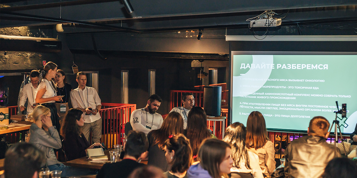 Битва мнений: споры владимирских мясоедов с вегетарианцами обошлись «без крови»