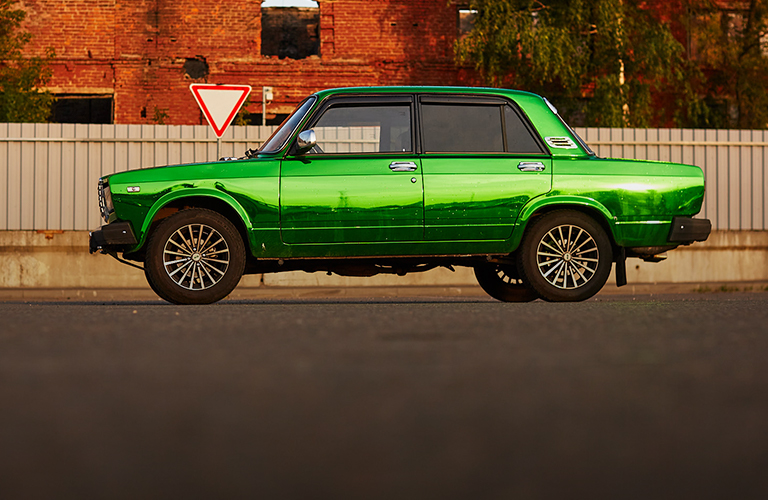 Ярко-зеленые «Жигули» владимирского студента Максима Ширкунова