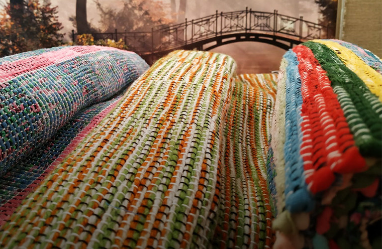 Вплетая традиции в современную жизнь. Разговор с мастерицей о ткачестве