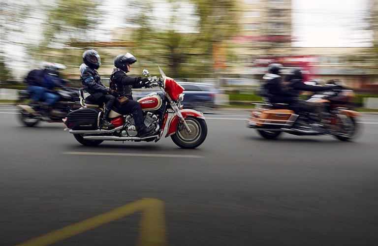 Кожа, кастомные байки и летящие вдаль волки! Открытие мотосезона во Владимире