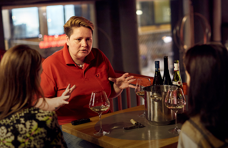 Профессия кавист: чем занимается «смотритель погреба»?