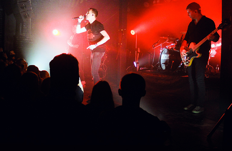 Сложный разговор со слушателями, неистовое месиво и катарсис на концерте группы Lumen во Владимире